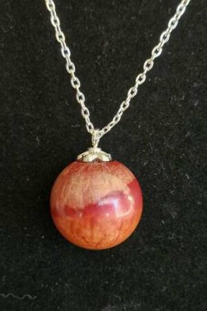 Pendentif boule lie de vin