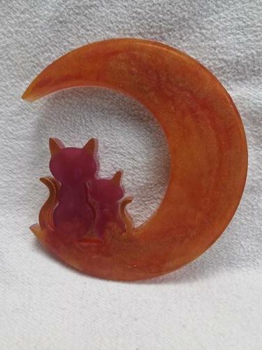Lune chat orange et rouge