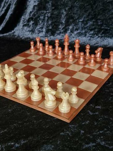 Jeu d'échec Marron rouge et crème – Image 2